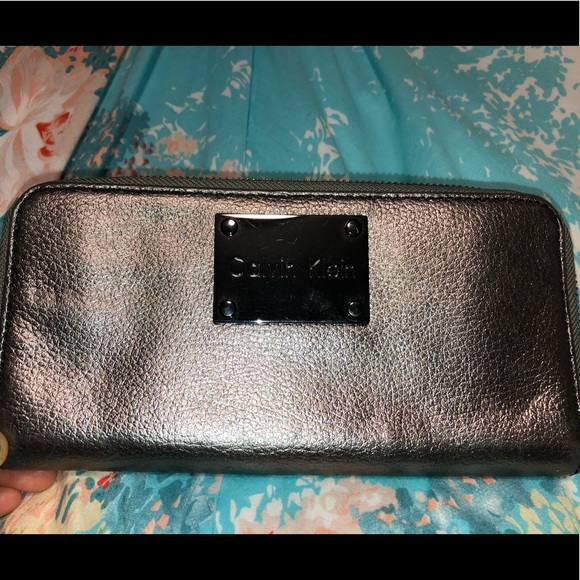 Calvin Klein wallet - Picture 1 of 2